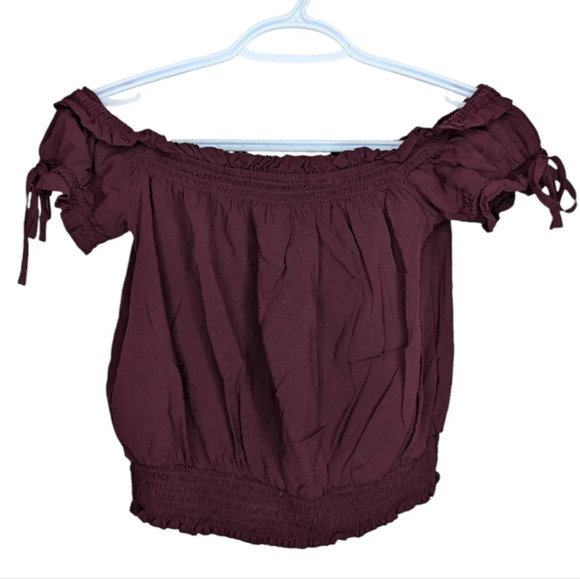 Guess Burgundy Plum Off the Shoulder Puffed Short Sleeve Cropped Top Women Small - Picture 1 of 7